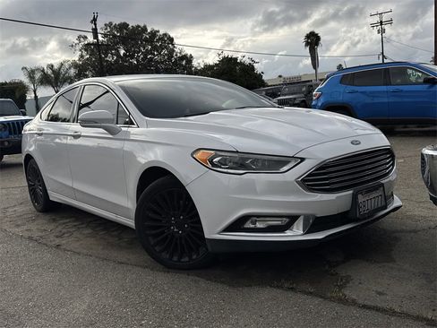 Used 2017 Ford Fusion Titanium image 2