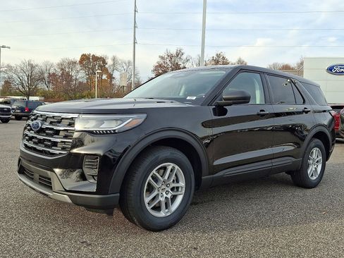 New 2026 Ford Explorer Active AWD/4WD image 10