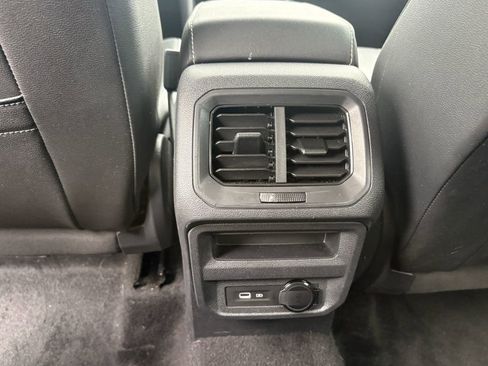 Used 2023 Volkswagen Tiguan SE FWD image 24