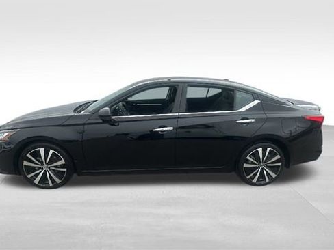 Used 2021 Nissan Altima 2.5 Platinum image 5