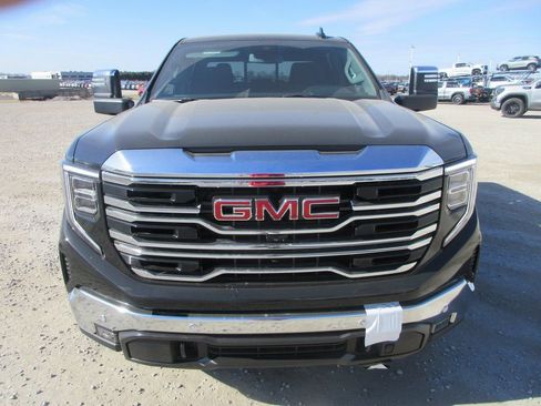 New 2026 GMC Sierra 1500 SLT w/ SLT Premium Plus Package image 12