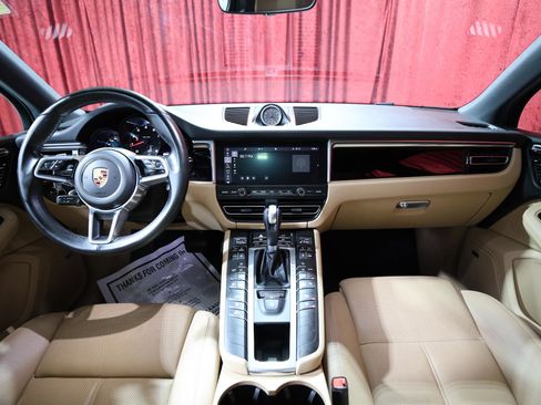 Used 2019 Porsche Macan AWD/4WD image 16