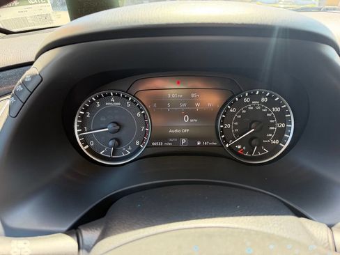 Used 2023 Nissan Armada SV AWD/4WD image 10