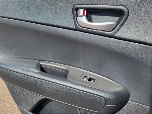 Used 2017 Kia Optima LX w/ Driver Convenience Package image 10