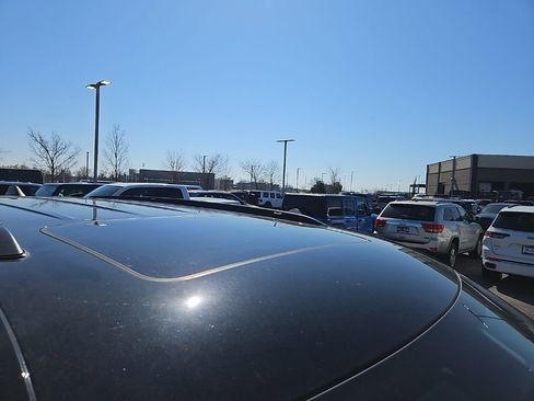 Used 2024 Jeep Grand Cherokee L Altitude image 9