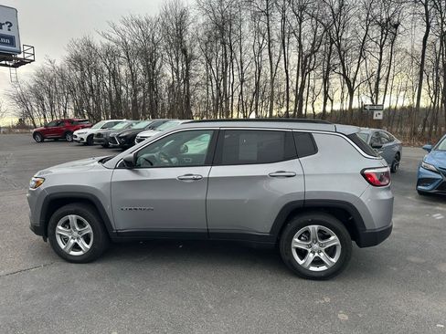 Used 2024 Jeep Compass Latitude w/ Sun and Sound Group image 7