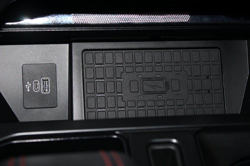 Used 2025 Ford F150 Raptor AWD/4WD image 50