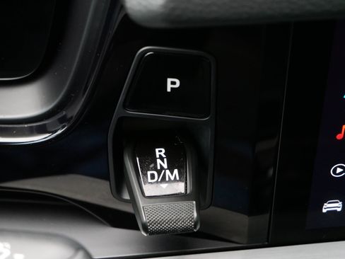 Used 2024 Porsche Cayenne image 24