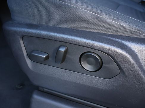 Used 2024 GMC Sierra 1500 Elevation image 9