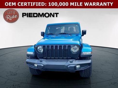 Used 2022 Jeep Gladiator Sport AWD/4WD image 2