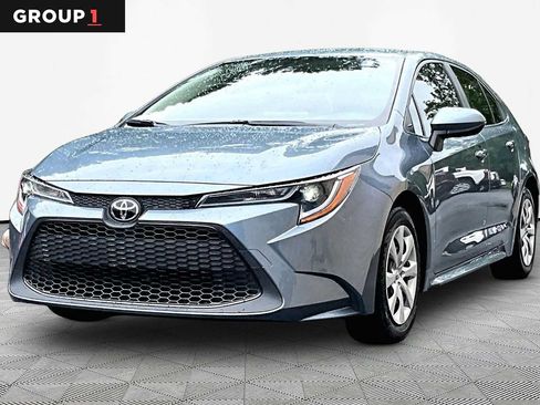 Certified 2022 Toyota Corolla LE FWD image 1