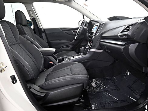 Used 2020 Subaru Forester Premium image 28