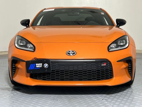 Used 2023 Toyota GR86 10th Anniversary SE image 6