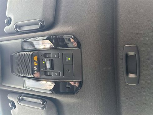 Used 2025 Toyota Land Cruiser image 23