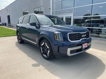 Used 2023 Kia Telluride S