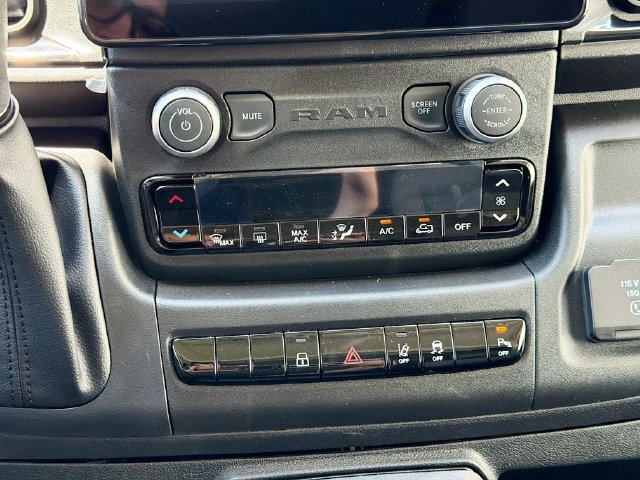 New 2026 RAM ProMaster 3500 w/ Premium Convenience Group FWD image 10