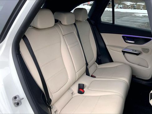 Certified 2024 Mercedes-Benz GLC 300 4MATIC image 18