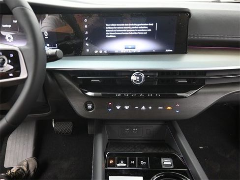 New 2025 Nissan Murano SL image 11