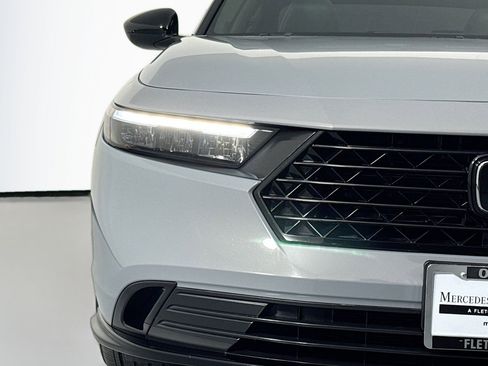 Used 2024 Honda Accord Sport image 13