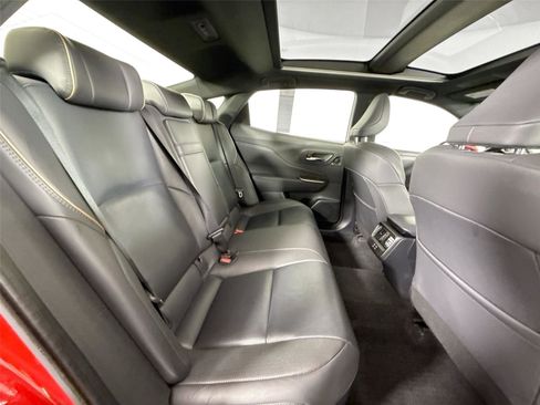 Certified 2023 Toyota Crown Limited image 43