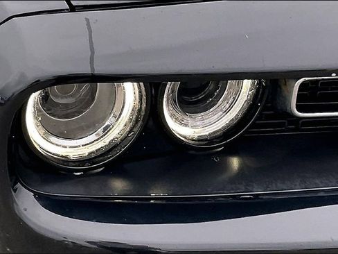 Used 2015 Dodge Challenger R/T w/ Quick Order Package 28B R/T RWD image 28