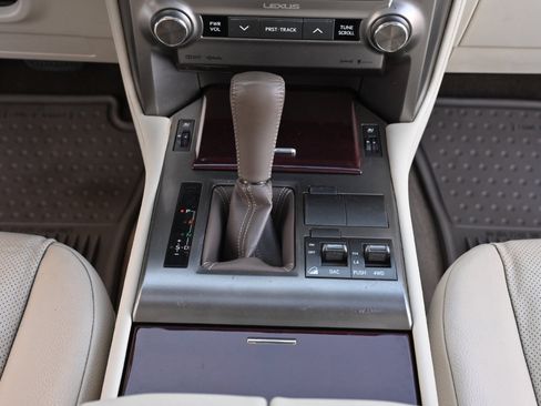 Used 2015 Lexus GX 460 w/ Premium Package AWD/4WD image 26
