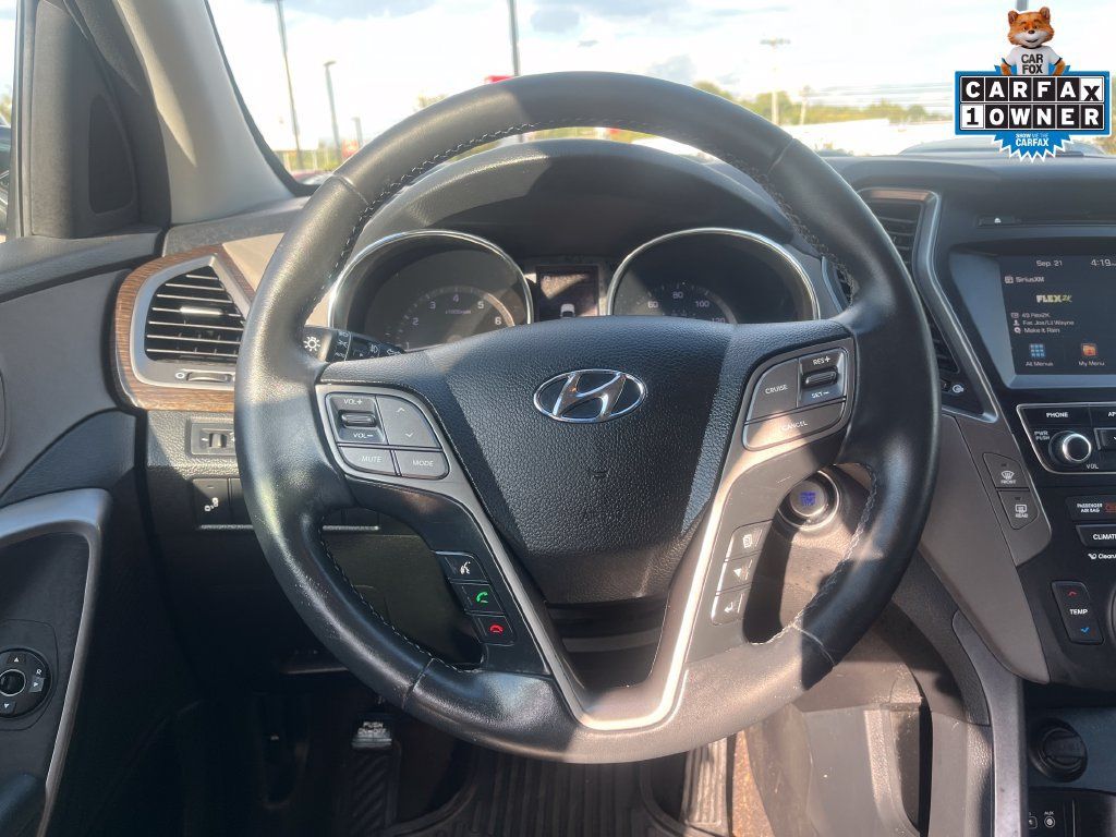Used 2017 Hyundai Santa Fe Sport FWD image 30