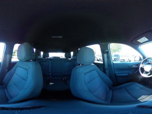 Used 2025 Chevrolet Equinox LT image 42