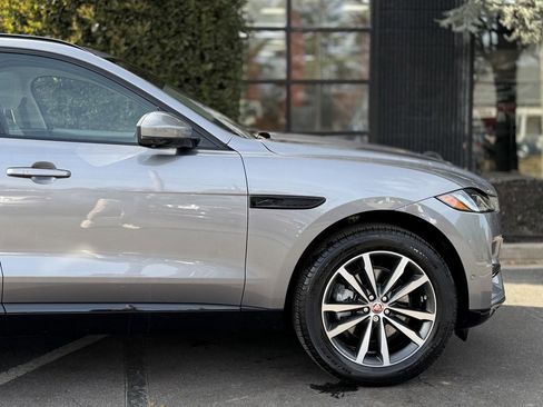 Used 2021 Jaguar F-PACE S image 23
