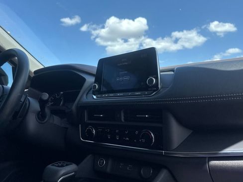 Certified 2023 Nissan Rogue S FWD image 30