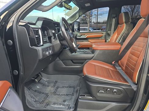 Certified 2024 GMC Sierra 3500 Denali Ultimate image 24