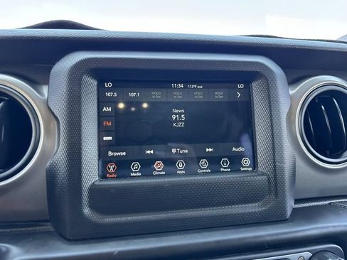 Used 2021 Jeep Gladiator Sport AWD/4WD image 22