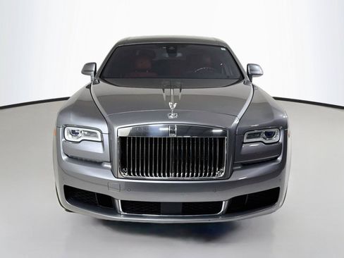 Used 2019 Rolls-Royce Ghost RWD image 11