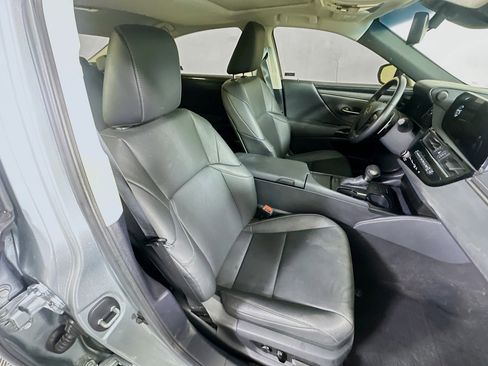 Used 2025 Lexus ES 350 image 31