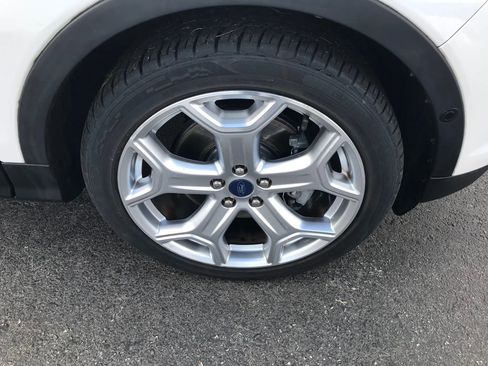 Used 2018 Ford Escape Titanium image 42