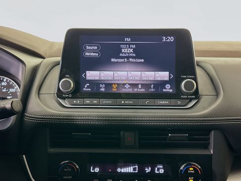 Used 2023 Nissan Rogue SV FWD image 21
