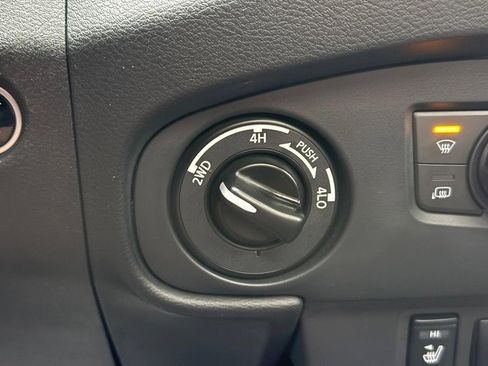 Used 2024 Nissan Frontier PRO-4X w/ Pro Premium Package image 29