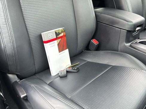 Used 2023 Toyota Tacoma TRD Sport w/ TRD Premium Sport Package image 14