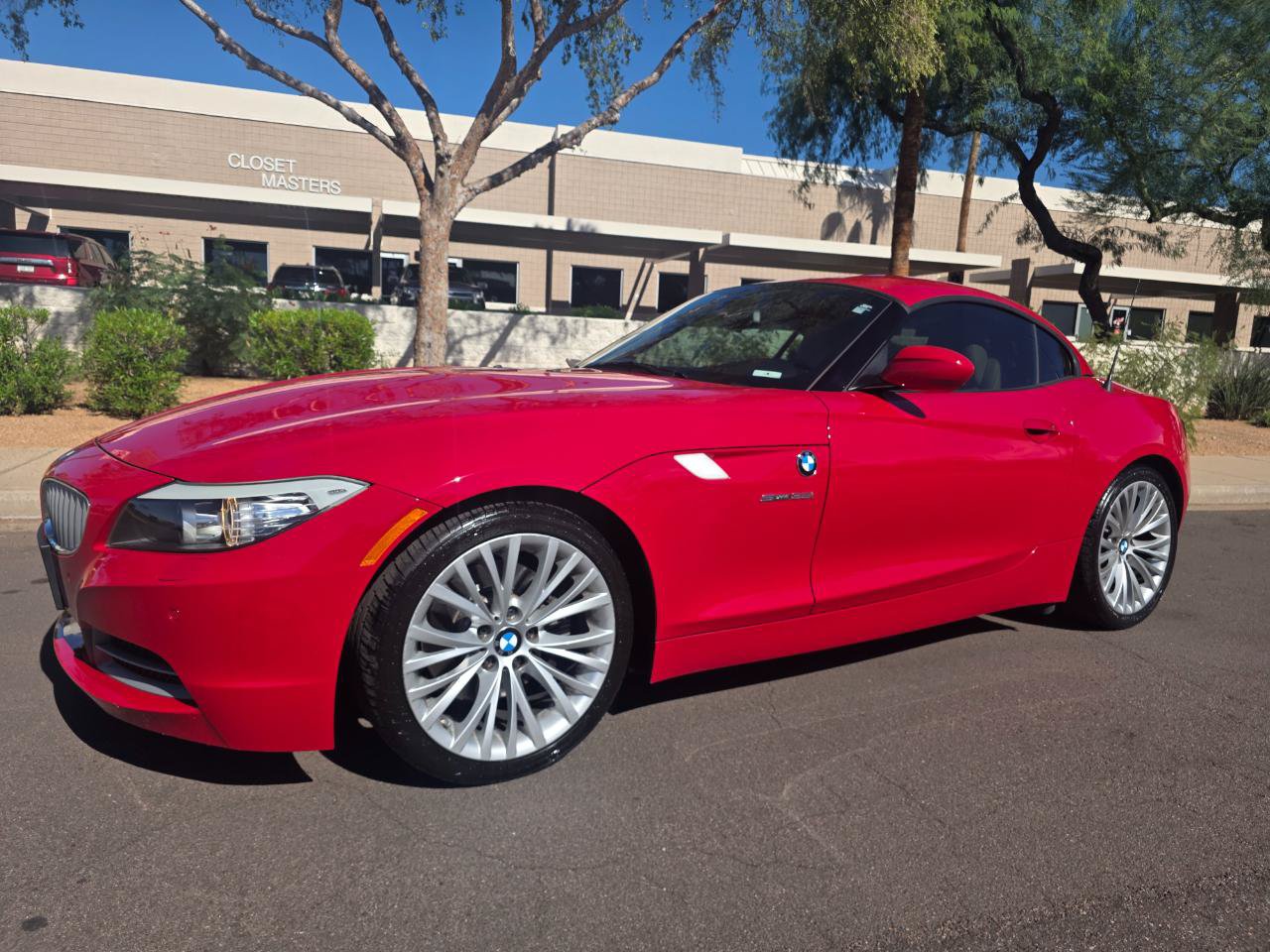 Used 2010 BMW Z4 sDrive35i RWD image 4
