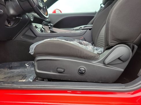 Used 2023 Dodge Challenger SXT image 12