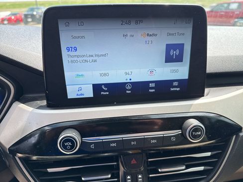 Used 2022 Ford Escape SEL w/ Technology Package FWD image 22
