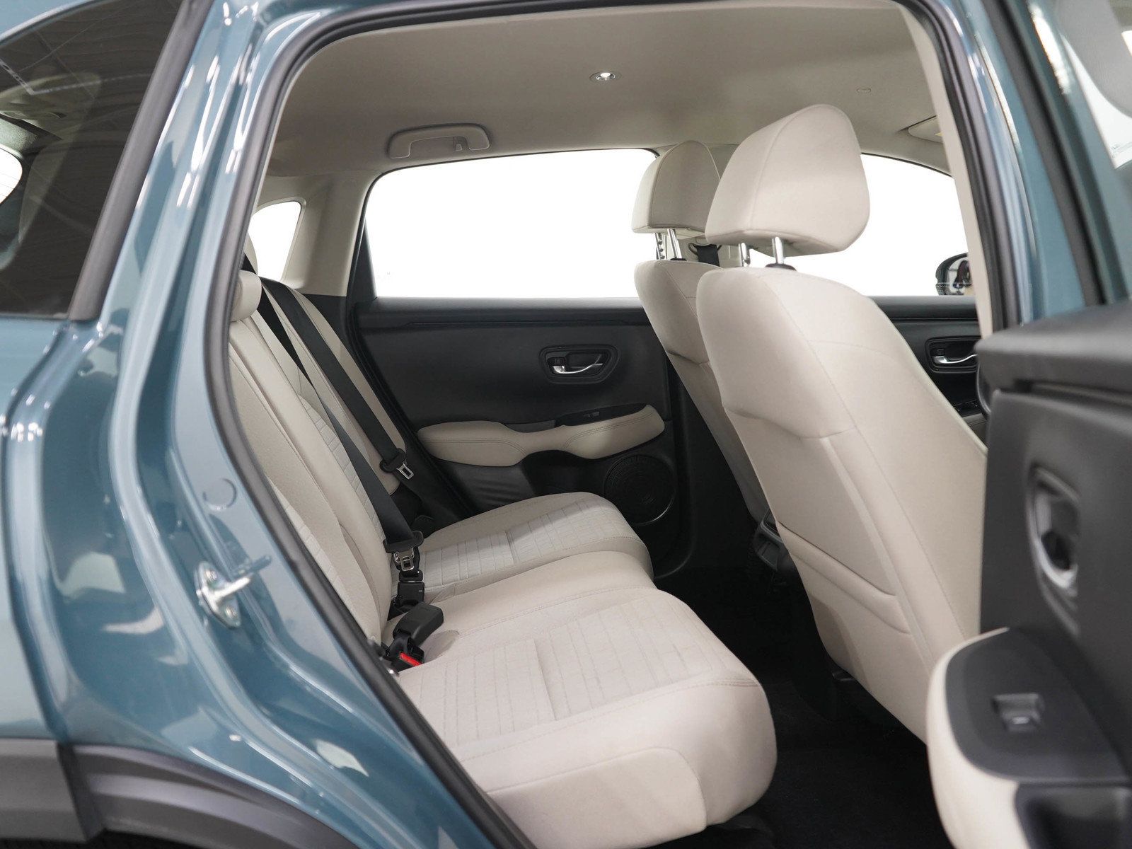 Used 2024 Honda HR-V LX image 12
