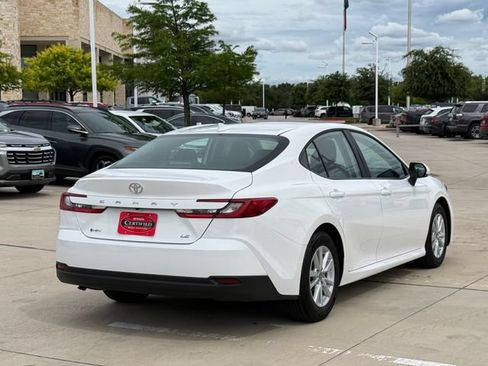 Used 2026 Toyota Camry LE FWD image 4
