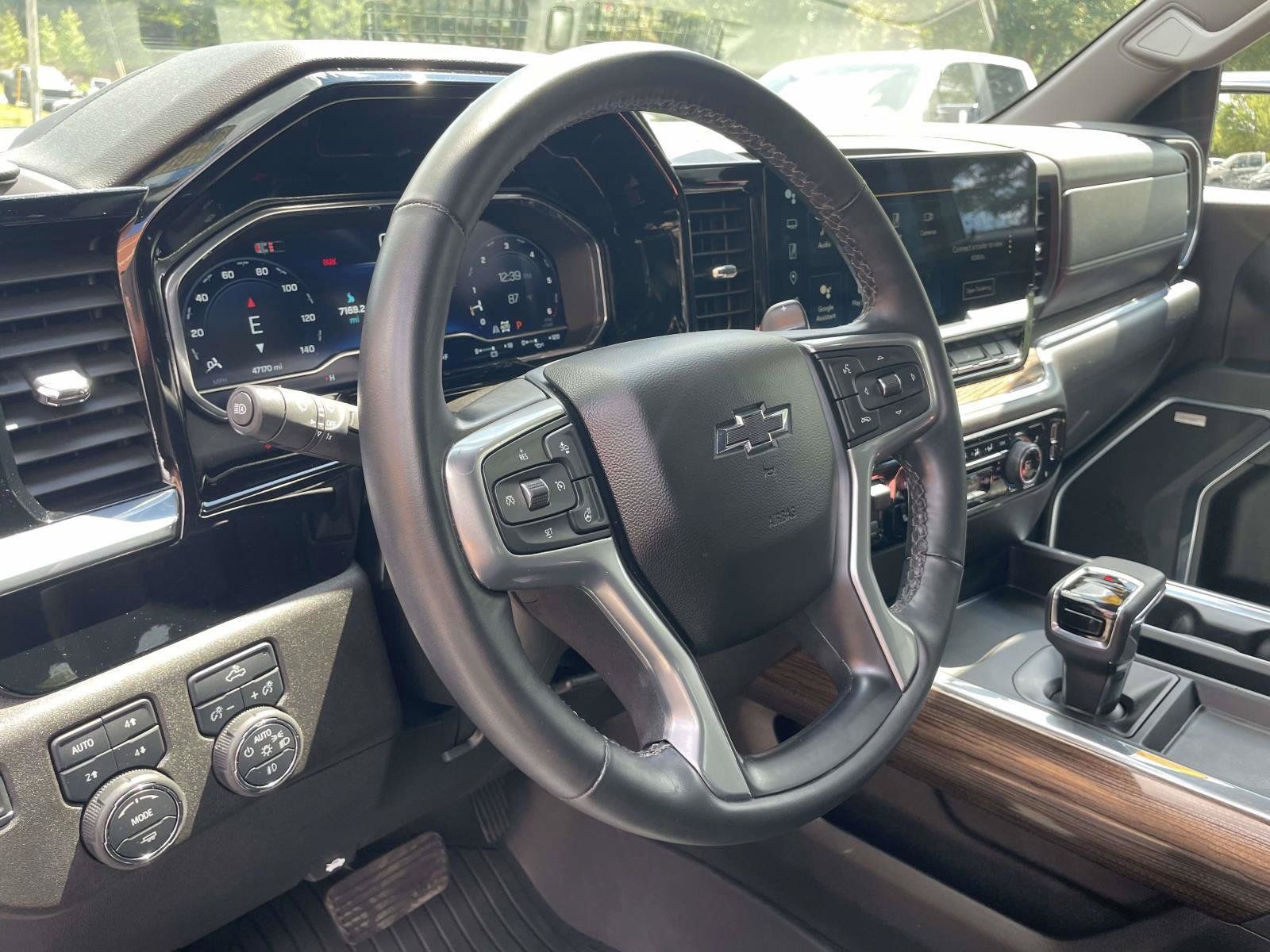 Used 2024 Chevrolet Silverado 1500 RST w/ All Star Edition Plus AWD/4WD image 7