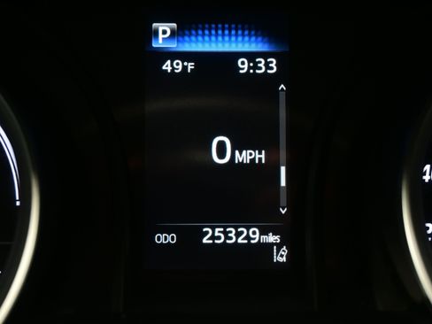 Used 2023 Toyota Camry LE image 25