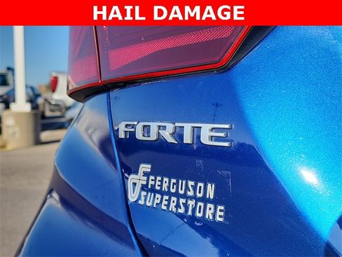 Used 2022 Kia Forte LXS w/ LXS Technology Package image 5