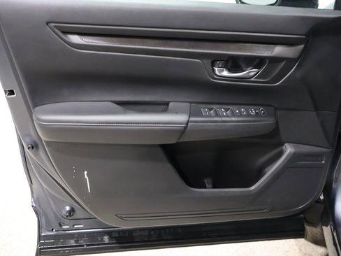 Used 2025 Honda CR-V EX image 13