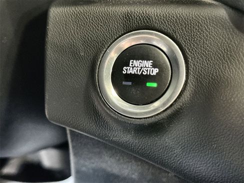 Used 2024 GMC Terrain SLE image 23