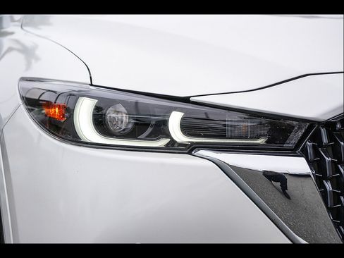 Used 2024 MAZDA CX-5 Signature AWD/4WD image 4
