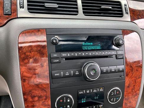 Used 2007 Chevrolet Avalanche LT w/ LT Preferred Equipment Group image 26